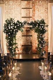 Rustic Indoor Wedding Arch Http Www Deerpearlflowers Com Winter Wedding Ideas 3 Rooftop Wedding Winter Wedding Inspiration City Wedding