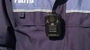 Intrarea în sediul poliţiei locale din municipiul sfântu gheorghe, judeţul covasna, este semnalizată de două tăbliţe stema poliţiei locale din sfântu gheorghe are o formă ovală, similară celor cu denumirea instituţiilor din ungaria şi nu afişează nici stema româniei. PoliÅ£ia LocalÄƒ Sfantu Gheorghe DotatÄƒ Cu Bodycam Si Drone Mesagerul De Covasna