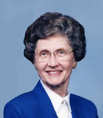 Carolyn Guise's Instagram, Twitter & Facebook