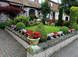 Agar anda tidak salah dalam mendesain taman rumah minimalis tipe 36 sesuai dengan impian anda, berikut ini kami sajikan beberapa cara mudah untuk mendesainnya dengan tepat. 23 Gambar Desain Taman Minimalis Beserta Tips Cara Membuat Lengkap