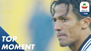 Han har tidigare representerat det portugisiska landslaget. Bruno Alves Scores Outrageous Free Kick Parma 1 1 Chievo Top Moment Serie A Youtube