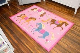 Once in a while you can also find a few horse rugs that are for good tips on what to look for when buying a horse area or floor rug, please scroll to the bottom of this page. Best Horse Themed Area Rugs For Equestrian Lovers Homely Rugs