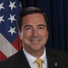 Erik Moncayo's Instagram, Twitter & Facebook