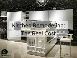 The average cost of kitchen remodels comes in at $25,200, with homeowners spending anywhere from $4,000 for small kitchen remodels to $60,000 or more for high end projects. What Is The Average Cost To Remodel A Kitchen
