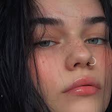 We combine meticulous technique and delicate artistry to provide each patient with a personalized, natural result that reflects their own inner beauty. Natural Makeup Aesthetic ã¤ã¹ãã³ Natural Makeup For Teens Makeup For Teens Aesthetic Makeup