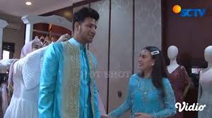 Seperti apa penampilan irish bella menjadi pengantin tentu bikin penasaran warganet. Berat Badan Ammar Zoni Naik Jelang Pernikahan Irish Bella Baju Nikah Dan Cincin Kekecilan Semua Halaman All Tribunnews Bogor