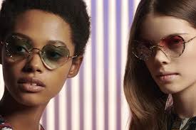 A luxury paris fashion maison founded on the principles of freedom, lightness and. La Seduction Feminine Des Lunettes Chloe Vue A Travers Les Verres Du Nouveau Modele Rosie France Optique
