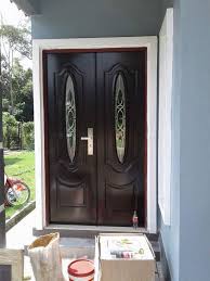 Pintu alumunium menjadi salah satu trend untuk digunakan pada rumah minimalis dan modern. Pintu Depan 67 X 52 Pintu Kayu Melaka Wooden Door Facebook