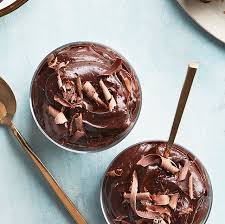 Chocolate mousse for 115 calories? 30 Low Calorie Dessert Recipes That Still Taste Indulgent 2021