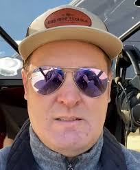 Vote for your Swamp STOL Fan Favorite!