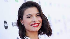 Why is she so famous? Miranda Cosgrove S Net Worth Biography Wiki Career Lifestyle Netwikiinfo