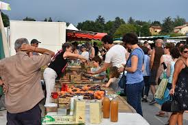Marches Aux Fruits