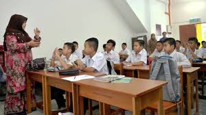 Ms tapi aku akan mengatakan angin ini tak akan reda dalam masa terdekat. Sarawak The First Malaysian State To Teach Maths And Science In English Cna