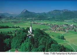 Von der altstadt mit der römerhofgasse und den urigen lokalen, dem unteren stadtplatz, oberen stadtplatz und natürlich der festung kufstein. Ebbs In Tirol Ausflugsziele Sehenswurdigkeiten Wetter Hotels Und Unterkunfte Fur Den Urlaub In Ebbs Bei Kufstein Tirol