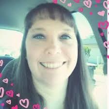 Shauna Kidd's Instagram, Twitter & Facebook