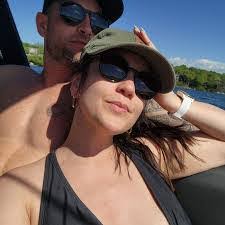 Chantel Dahl's Instagram, Twitter & Facebook