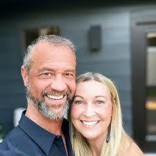 Heidi Rowe's Instagram, Twitter & Facebook