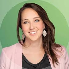 🎓 AFGESTUDEERD 🎓 Ik kan met trots mededelen dat ik mijn scriptie voor…