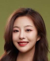 Han Chu's Instagram, Twitter & Facebook