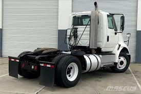 International 8600-SBA-4X2-2004 Cab & Chassis Truck
