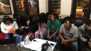 Lowongan kerja di kantor jasa penilai publik sugianto prasodjo dan rekan cabang semarang lowongan jaga toko loker pegawai toko grosir ulang tahun, kelontong ,perlengkapan sekolah dan. Fakta Fakta Perempuan Muda Dijajakan Ke Wisatawan Asing Di Cianjur Satu Perempuan Mengaku Ini Halaman All Tribun Jabar