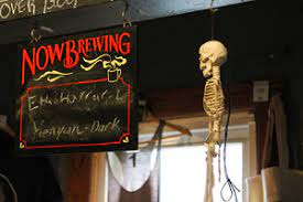 Bring holiday spirit to every cup of coffee. Recess Coffee Will Host Halloween Themed Class The Daily Orange