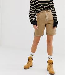 I M Surprised That This Controversial Denim Trend Is A Thing Denim Trends Denim Summer Shorts Denim