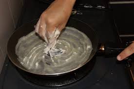 Ulang proses ini hingga habis. Step By Step Membuat Kulit Popia Basah Sos Secara Homemade Hasilnya Sebijik Macam Beli Di Pasar Malam