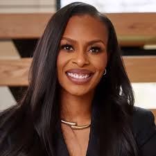 Terra Bell, Real Estate Agent