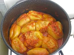 Romanian food is your guide through the romanian traditional food and drinks recipes. Ardei Umpluti Stuffed Peppers Romanian Food Ardei UmpluÅ£ Flickr