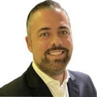 Ashly Campos's Instagram, Twitter & Facebook