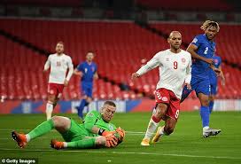 Man United Jamie Carragher Says It Will Be Tough Not To Pick Dean Henderson For England In Future Australiannewsreview