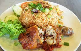 Mee goreng mamak mie goreng nasi goreng malaysian cuisine malaysian food malaysian mee goreng mamak or literally translated as uncle's fried noodles is an indian muslim type of noodle. Nasi Goreng Ayam Mamak Penang Malaysia Asian Food