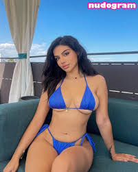 Alishba  Alishba Sheikh  alishbasheikh Гола изтичане OnlyFans снимка 1 -  Nudogram v2.1