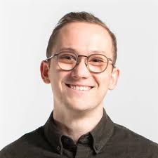 Max Bischoff's Instagram, Twitter & Facebook