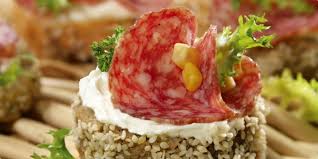 Kanape Sendvic S Cajnom Kobasicom Coolinarika Recipe Cooking Recipes Food I Foods