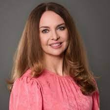 Caroline Rohner's Instagram, Twitter & Facebook