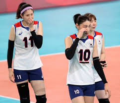 레프트 김연경(식빵대장), 이소영, 육서영, 표승주 라이트 박정아, 정지윤 리베로 한다혜, 오지영 Iqmrmfqkmsbs M