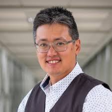 Dr. Michael Chan : Faith+Lead