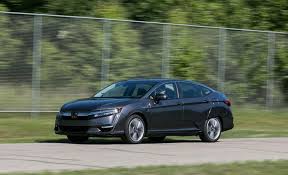Fashioners wearing automobiles and pickup vehicles include the best amount of elements. Honda Clarity Plug In Hybrid Vs Chevy Volt
