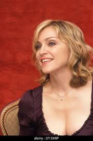 Madonna at the "Swept Away" press conference October 7, 2002. (Photo by  Yoram Kahana/Shooting Star/Sipa USA) *** NO US TABLOIDS *** Stock Photo