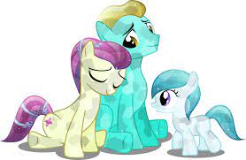 Crystal Pony Family By Vector Brony On Deviantart Crystal Ponies My Little Pony List My Little Pony Friendship