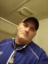 Straight, No Chase! We are all susceptible to the negative influences of  others. We get pushed into rushed decisions by peer pressure and often find  ourselves in trouble as a result. This