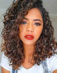 Unique Look Of Curly Hair To Copy In 2020 Stylesmod Curly Hair Styles Colored Curly Hair Curly Girl Hairstyles