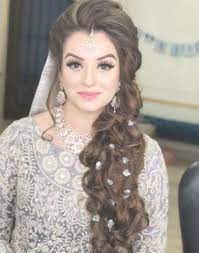 Trendy Wedding Hairstyles Pakistani Dresses 50 Ideas In 2021 Pakistani Bridal Hairstyles Wedding Hair Side Bride Hair Jewelry