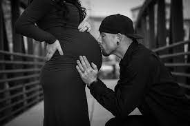 Black And White Maternity Maternity Photo Outfits Maternity Photography Winter Maternity Photography Couples