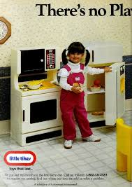 vintage play kitchens: toys for budding