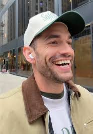 Jesse Simon's Instagram, Twitter & Facebook