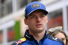 🚨| Van der Garde: &ldquo;Verstappen in McLaren could be a concrete option&rdquo;: &mdash;  Giedo van der Garde, a former F1 driver, discussed the potential for Max  Verstappen to join McLaren, suggesting it