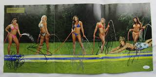 WWE Divas 10x22 Centerfold Magazine Poster Signed by (6) with Mickie James,  Torrie Wilson, Maria Kanellis, Trish Stratus, Candice Michelle (JSA) |  Pristine Auction